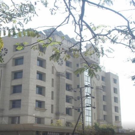 Celebrations Hotel Navi Mumbai Exterior foto